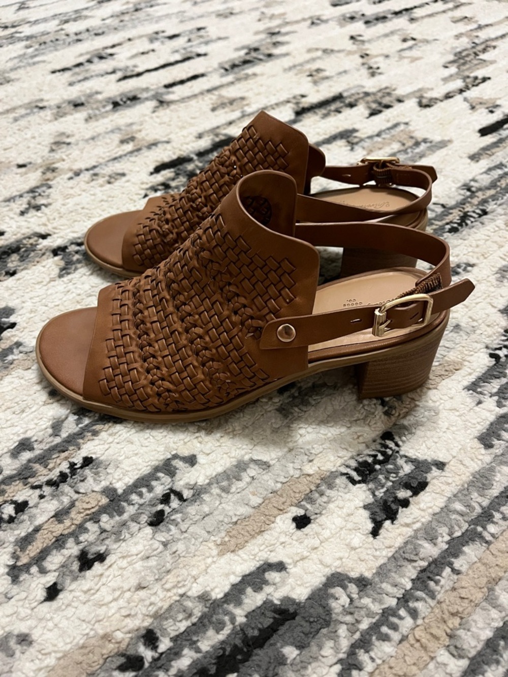 Universal Thread Brown Woven Slingback Block Heel Sandals